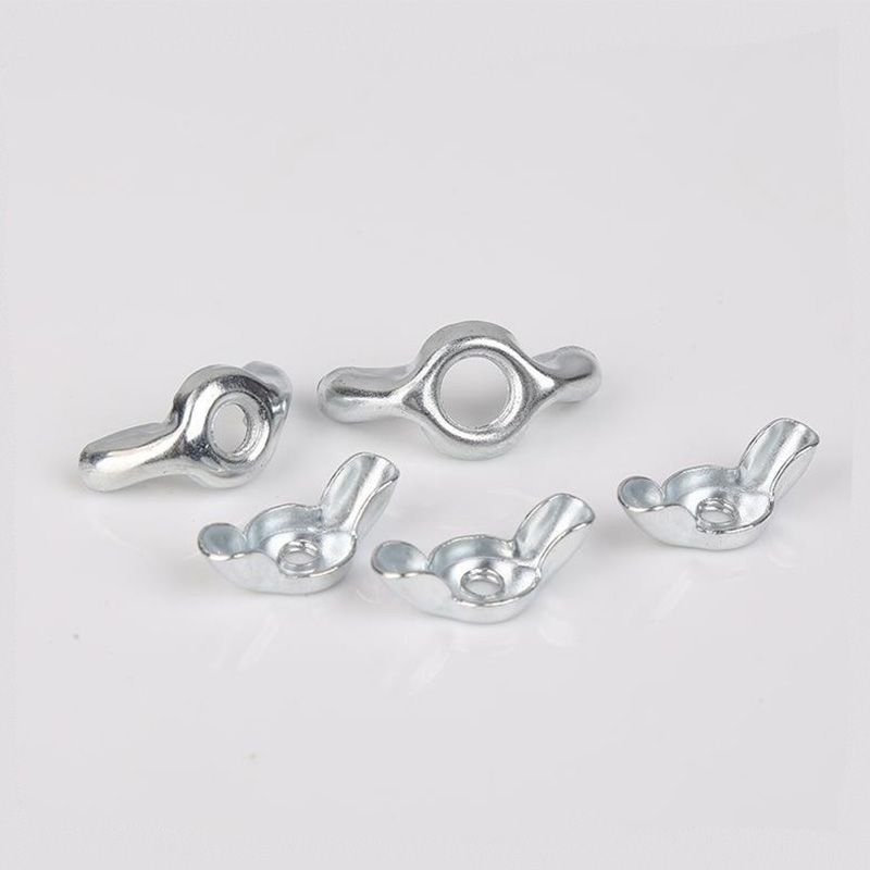 Крила гайка, заоблени уши